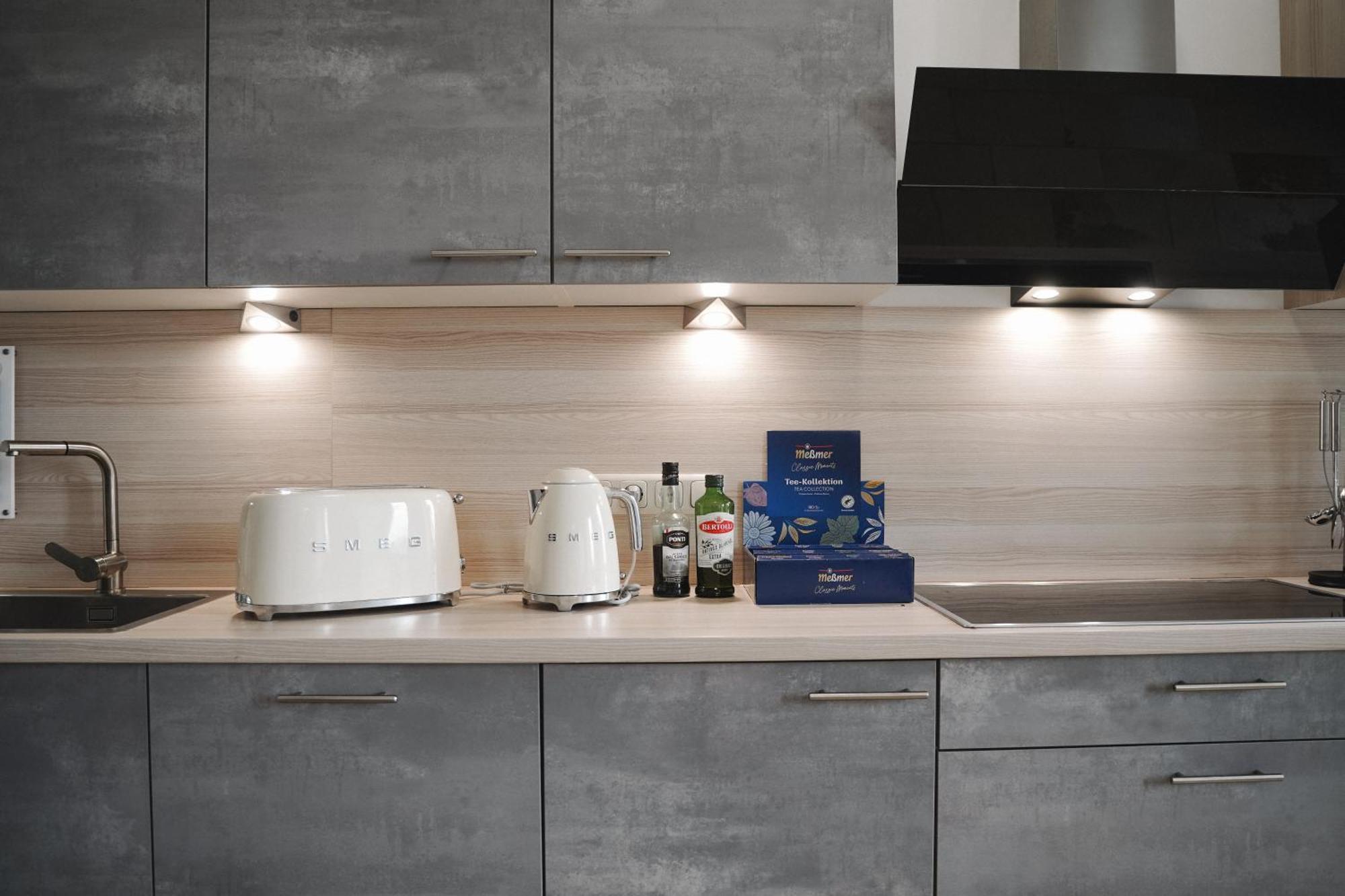 Loewenherz Homes Luxury Apartment - Stadt- Und Seenaehe - Fellnasenfreundlich - Lichtdurchflutet Stephanskirchen ภายนอก รูปภาพ